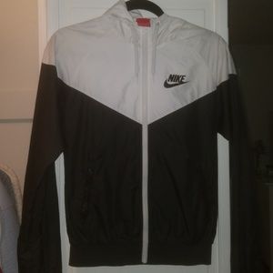Nike black and white windbreaker